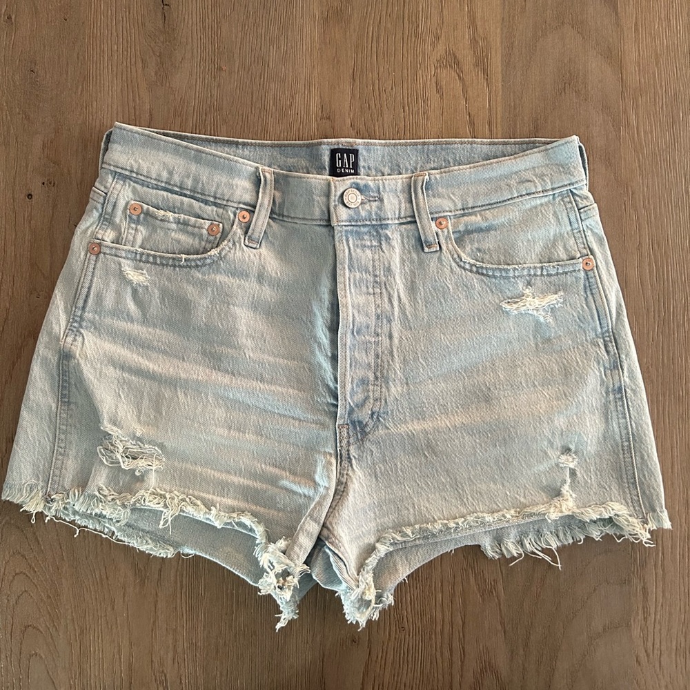 GAP Cheeky Short